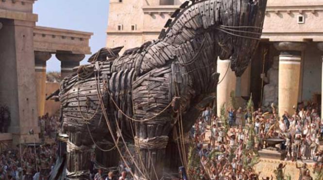 cele mai mari minciuni din istorie de la calul troian la propaganda nazista