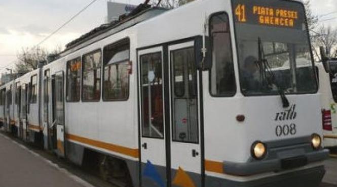 linia tramvaiului 41 blocata in urma unui accident