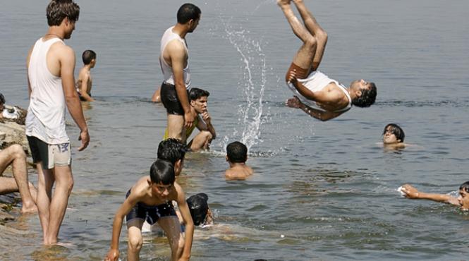 india doctorii au scos un peste viu din plamanii unui baiat