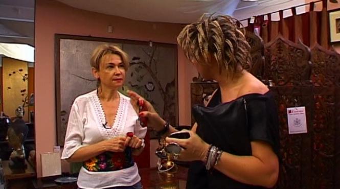 prodanca si a cumparat mobila unicat vezi cat a costat o