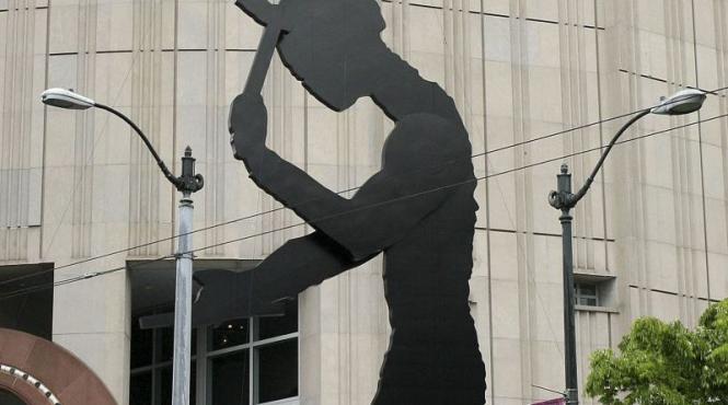 de ce spunem hmm cand ne gandim