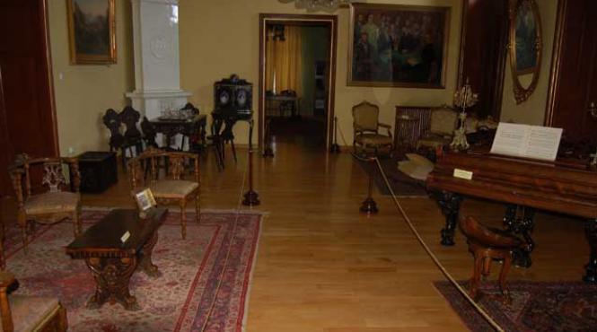 zilele eminescu un program variat cu lansari de carte recitari si spectacole