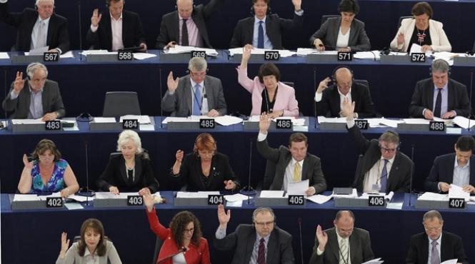 parlamentul european cu ochii pe minoritatea maghiara din romania