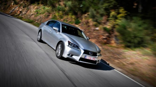 primul contact lexus gs