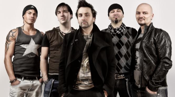 vrei sa jucam antract pe dezbracate