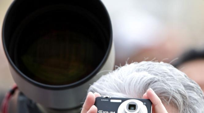 s a inventat aparatul foto a carui rezolutie se masoara in gigapixeli