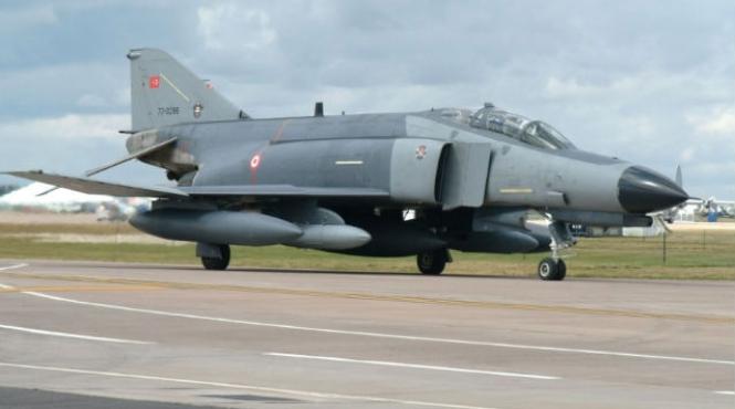 siria a doborat din greseala un aparat al aviatiei militare turce