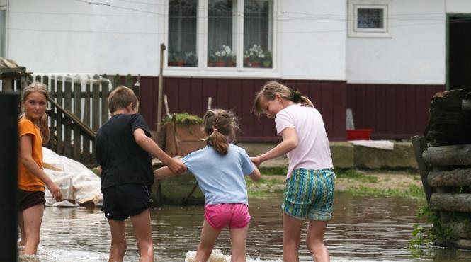 primarul care anunta ploaia prin sms