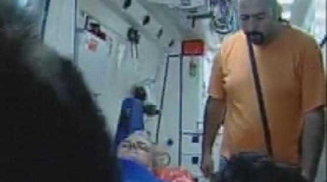 cine este individul in portocaliu din ambulanta lui nastase