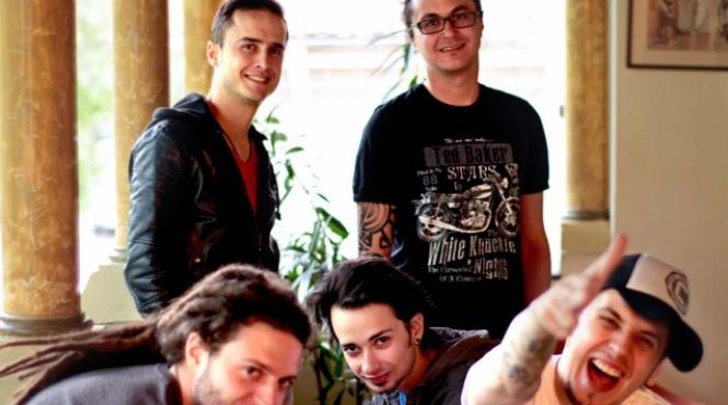 animal x canta pe pet uri si doze de aluminiu