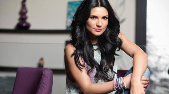 ellie white este insarcinata in patru luni