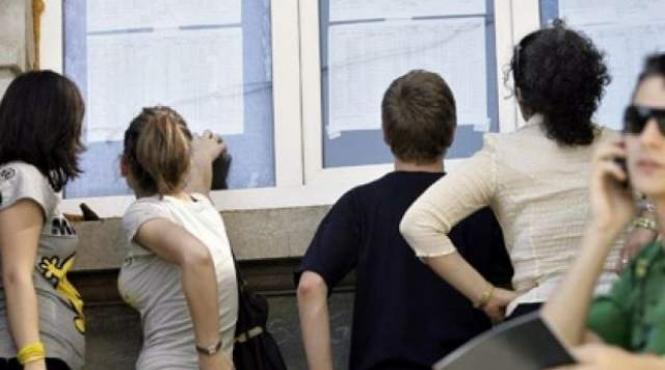 67 de elevi au obtinut nota 10 la examenul de bacalaureat