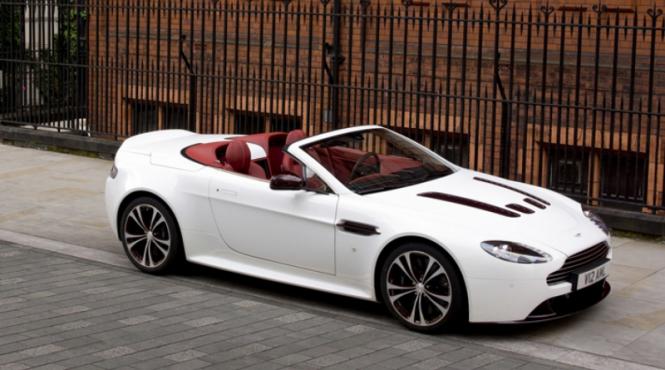 aston anun a v12 roadster