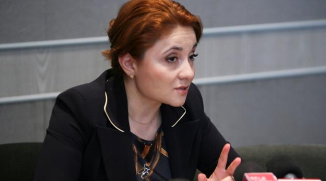 famiglia traila controleaza achizitiile publice fostul presedinte al anrmap si a angajat rudele in posturi cheie si impreuna cu acestea a capusat bugetul institutiei