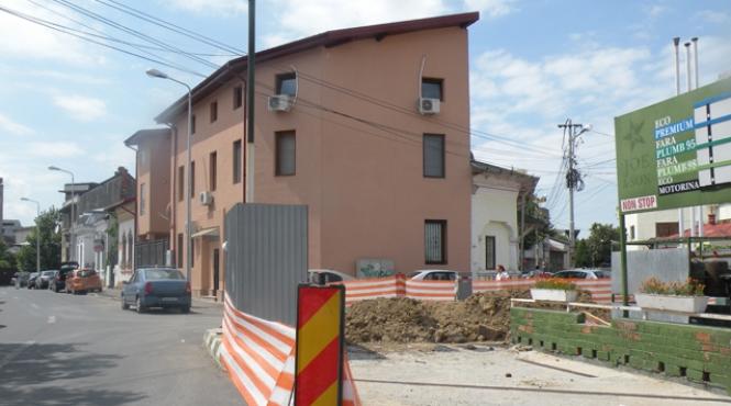 fata cea mare a suspendatului din comanita 9 a aprins 30 de lumanari la vii