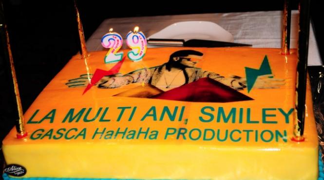 dead man mai viu ca niciodata de ziua lui la multi ani smiley