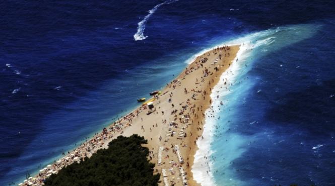 care este cea mai frumoasa plaja din apropierea romaniei