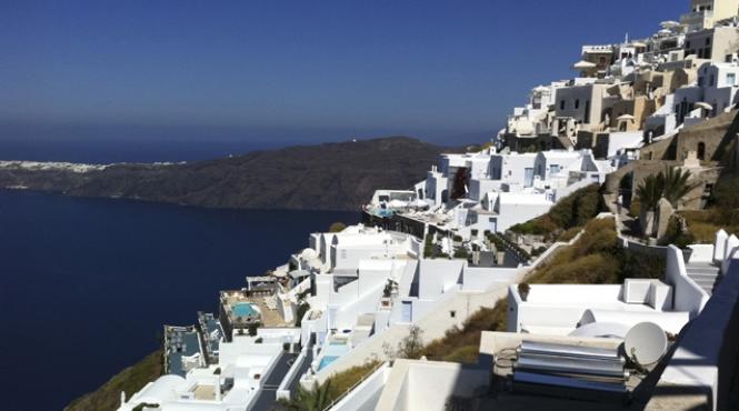 numarul turistilor straini in grecia in cadere libera