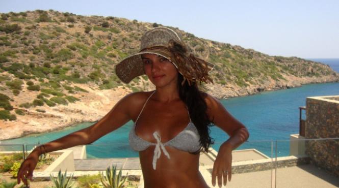 mirela stelea s a relaxat in creta fara bogdan stelea