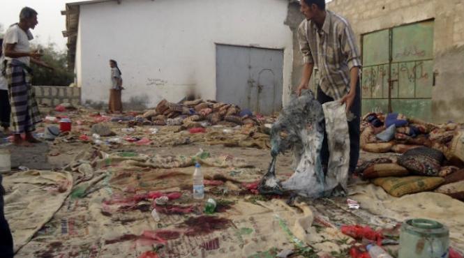 atentat sinucigas in yemen cel putin 42 de oameni au murit