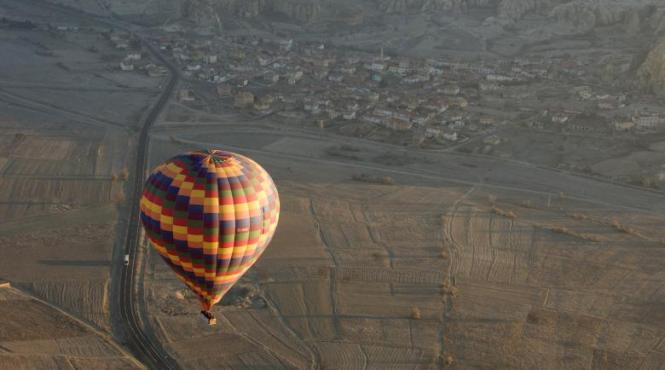 cele mai frumoase destinatii pentru zborul cu balonul