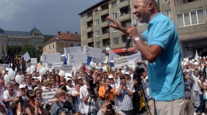 basescu despre gestul lui rus e asa slab pentru trei declaratii de aici demisioneaza