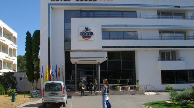 proprietarii magazinului cocor scot la vanzare si complexul hotelier din neptun