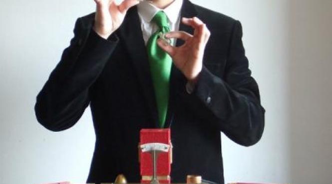 povestea romanului care face parfumuri pentru vedete