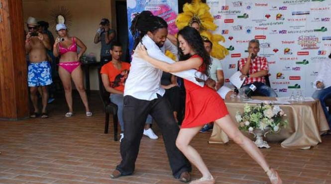 peste 1 500 de salseri s au instalat in vama veche