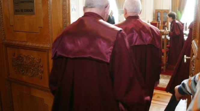 o argumentatie juridica arunca in aer erata trimisa de ccr catre guvern