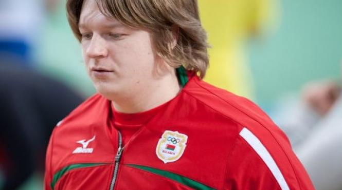 aur retras pentru campioana olimpica la aruncarea greutatii care s a dopat