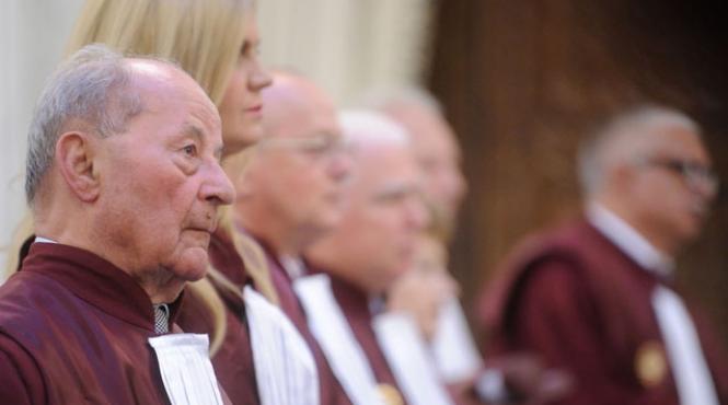 curtea constitutionala s a razgandit nu mai e 31 e 21 august termenul pentru depunerea listelor electorale devansat