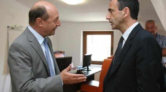 philip gordon pe site ul departamentului de stat i am solicitat presedintelui basescu sa respecte statul de drept si in masura posibilului sa colaboreze in mod pragmatic cu guvernul