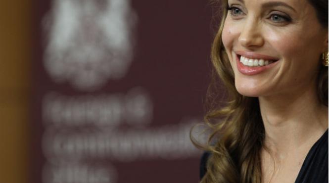 angelina jolie si hillary clinton sunt verisoare vezi alte relatii de rudenie surprinzatoare intre celebritati