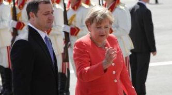 angela merkel a ajuns la chisinau este prima vizita oficiala a unui sef al guvernului de la berlin in republica moldova