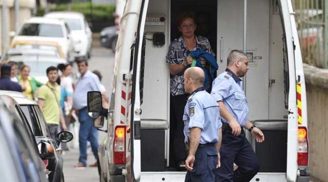 judecatoarea carmen mladen pretinsese si primise de la fostul amant alti 5000 de euro