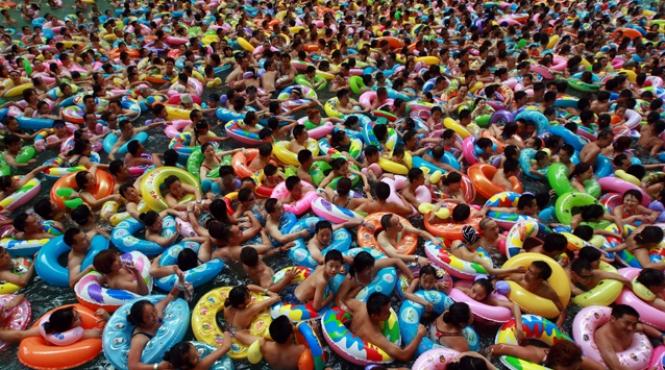 culmea scarboseniei 90 fecale si urina continutul piscinelor din china video