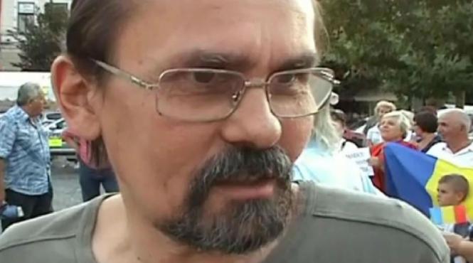 fiul doinei cornea nu il mai vrem pe basescu la cotroceni ne am saturat de un presedinte marlan video