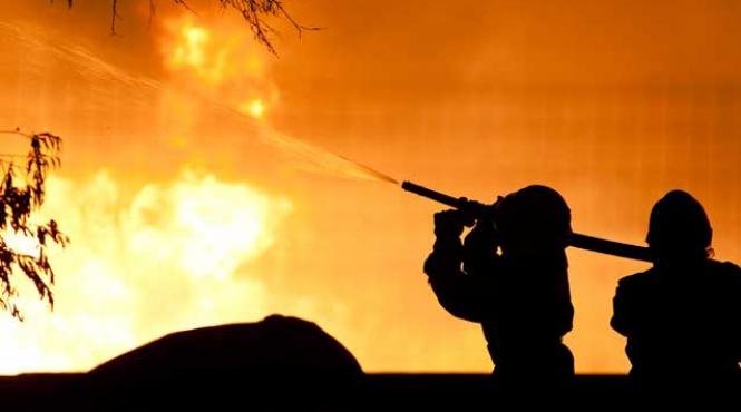 ard baile olanesti flacarile au atins si zece metri inaltime