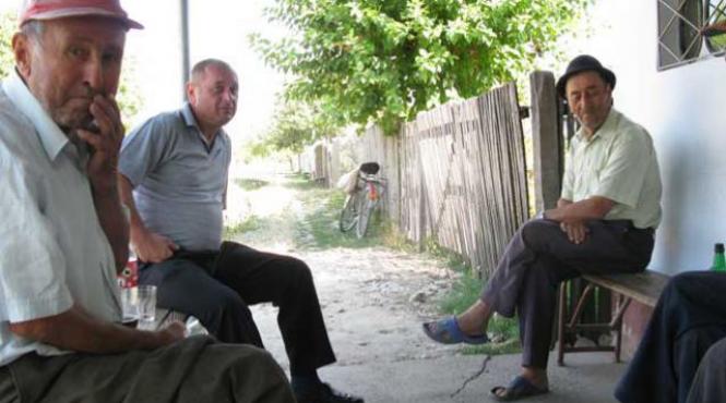 fmi ul este o camatarie cu acte in regula taranii nu privesc cu ochi buni scumpirea gazelor si nereducerea tva la alimentele de baza