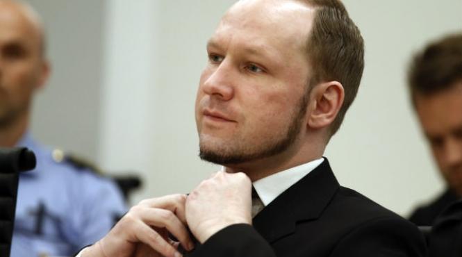 arestat din cauza postarilor pe facebook