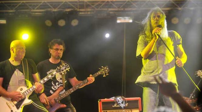 minculescu a dus floarea de iris cu el si de la bontida