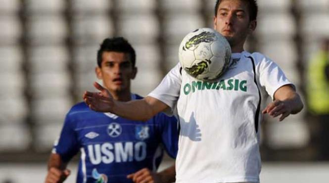 solutia e ferfelea becali negociaza cu siman pentru fotbalistul sportului