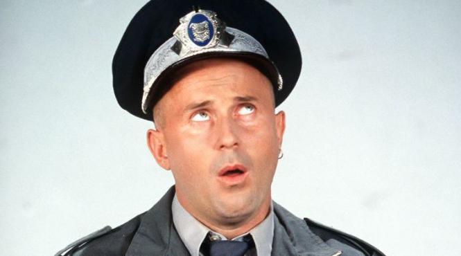 bucurie pentru fanii lui garcea mugur mihaescu si radu pietreanu reinfiinteaza vacanta mare