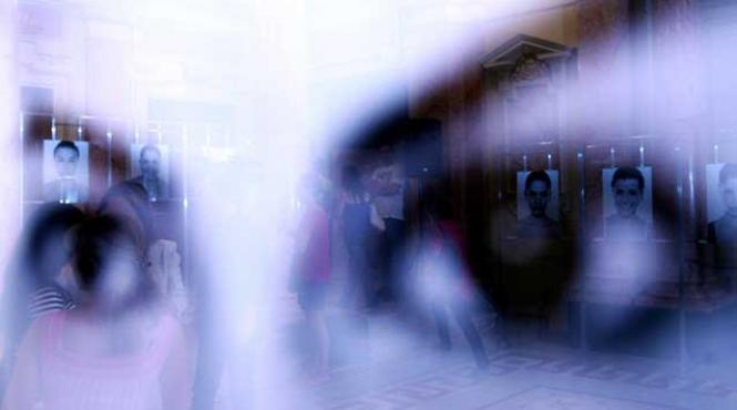 vede si stie tot despre jumatate de miliard de oameni este mai periculos decat fmi google sau facebook