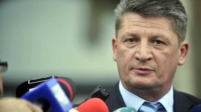 politia rutiera nu si va mai anunta actiunile din trafic lucian dinita politia rutiera are interesul de a tine oamenii in viata