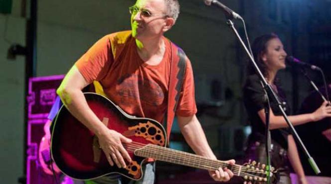 trupa taxi a dat lovitura pe youtube videoclipul esti iubibila peste 600 000 de vizualizari in 24 de ore