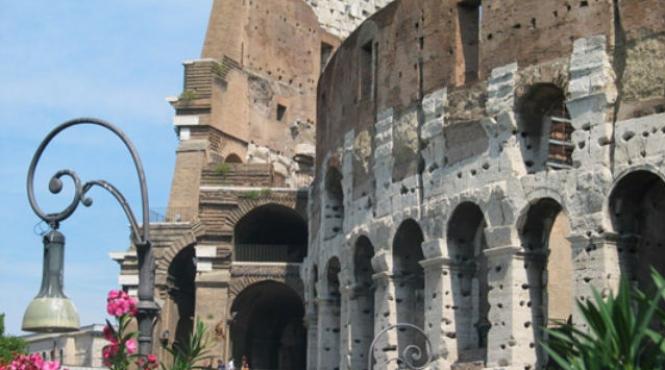 un roman a starnit panica in metroul din roma incercand sa jefuiasca pasagerii cu un pistol de jucarie