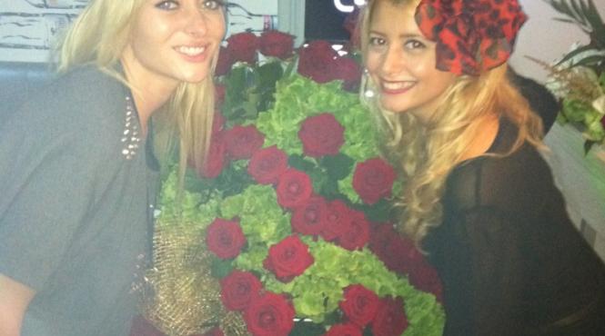 delia si sotul ei au petrecut dupa nunta la ziua domnisoarei de onoare uite cum arata artista dupa nunta