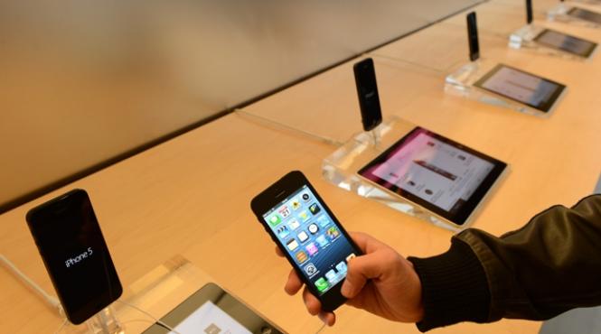 productia iphone 5 se taie in noul ecran mai subtire